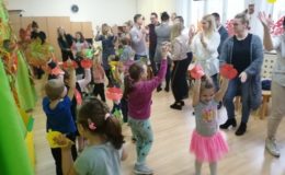 Warsztaty dla dzieci i rodziców. „Pyszne, zdrowe, kolorowe-ludziki warzywno-owocowe”