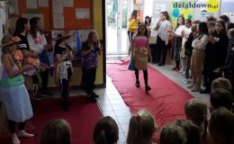 Pokaz mody ekologicznej w Szkole Podstawowej nr 2