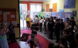 Pokaz mody ekologicznej w Szkole Podstawowej nr 2