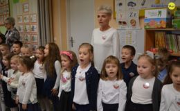 Przedszkole nr 5 wzięło udział w akcji „Szkoła do hymnu” [zdjęcia]