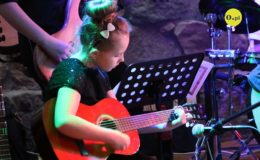 Świąteczny Koncert Uczniów Szkoły Muzyki Tańca Art Music