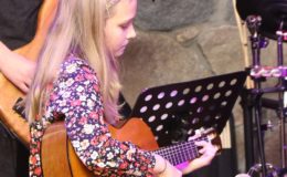 Świąteczny Koncert Uczniów Szkoły Muzyki Tańca Art Music