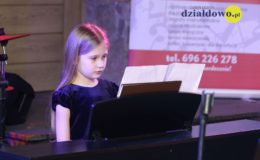 Świąteczny Koncert Uczniów Szkoły Muzyki Tańca Art Music