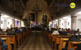 Kolędy i pastorałki rozbrzmiały w kościele [film, zdjęcia]