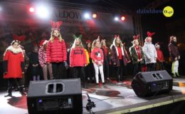 Odpalenie choinki na działdowskim rynku