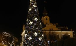 Odpalenie choinki na działdowskim rynku
