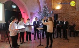 Kolędowanie z chórem Concentus