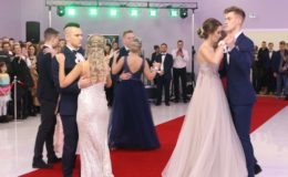 Poloneza czas zacząć… Studniówka II LO