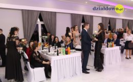 Poloneza czas zacząć… Studniówka II LO