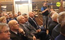 Odprawa roczna oraz przekazanie radiowozów dla działdowskich policjantów