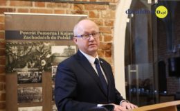 Odprawa roczna oraz przekazanie radiowozów dla działdowskich policjantów