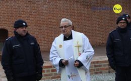 Odprawa roczna oraz przekazanie radiowozów dla działdowskich policjantów