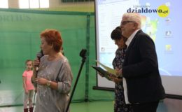 Pomoc dla bezdomnych psów [film, zdjęcia]