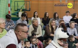 Pomoc dla bezdomnych psów