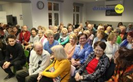 Nagrody dla miłośników książek, podsumowanie działalności biblioteki i występ „Tymczasowo zakręconych”
