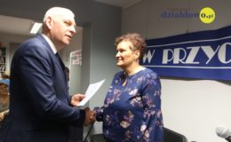 Nagrody dla miłośników książek, podsumowanie działalności biblioteki i występ „Tymczasowo zakręconych”