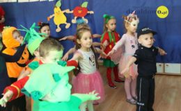 Tańczące witaminki – bal karnawałowy w Jedynce