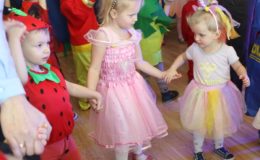 Tańczące witaminki – bal karnawałowy w Jedynce