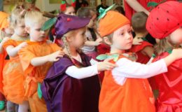 Tańczące witaminki – bal karnawałowy w Jedynce
