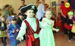 Tańczące witaminki – bal karnawałowy w Jedynce