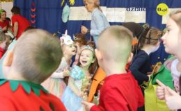 Tańczące witaminki – bal karnawałowy w Jedynce