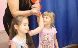 Tańczące witaminki – bal karnawałowy w Jedynce