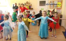 Tańczące witaminki – bal karnawałowy w Jedynce