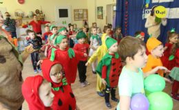 Tańczące witaminki – bal karnawałowy w Jedynce