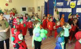 Tańczące witaminki – bal karnawałowy w Jedynce