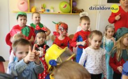 Tańczące witaminki – bal karnawałowy w Jedynce