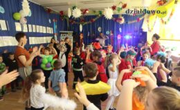Tańczące witaminki – bal karnawałowy w Jedynce