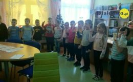 Uroczyste pasowanie uczniów na czytelnika w Szkole Podstawowej nr 2