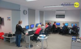 W naszej bibliotece trwa kurs komputerowy