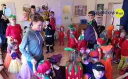 Tańczące witaminki – bal karnawałowy w Jedynce