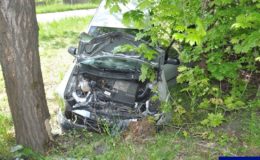 Policjanci pracowali na miejscu kolizji drogowych
