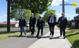 Wstęga przecięta. Droga za ponad 12,5 mln oficjalne oddana do użytku [zdjęcia]
