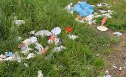 Ogrom śmieci, które spotykamy w lesie, na polanach, na plaży
