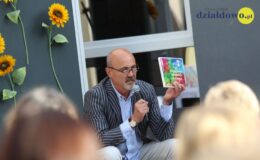 Promocja książki: „7 lat Powiatowych Wieczorów z Poezją”