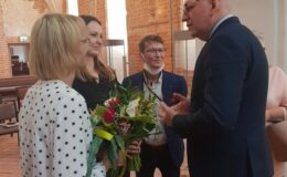 Jednogłośne absolutorium dla burmistrza Grzegorza Mrowińskiego