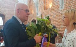 Jednogłośne absolutorium dla burmistrza Grzegorza Mrowińskiego