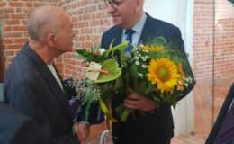 Jednogłośne absolutorium dla burmistrza Grzegorza Mrowińskiego