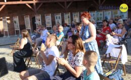 Było dużo ciętego dowcipu, ironicznych puent i nieco refleksji nad życiem