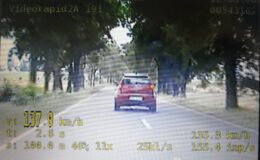 14 wykroczeń zarejestrowanych wideorejestratorem w nieoznakowanym radiowozie policyjnym