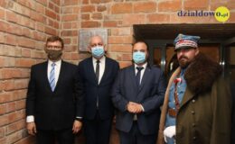 Pamiątkowa tablica od Prezydenta już w naszym muzeum