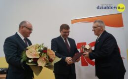 Wojewoda Artur Chojecki odebrał honorowy tytuł: „Osobowość Powiatu Działdowskiego”