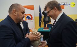 Wojewoda Artur Chojecki odebrał honorowy tytuł: „Osobowość Powiatu Działdowskiego”
