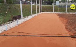 Trwa modernizacja kortów do tenisa ziemnego