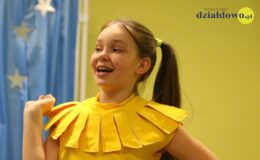 Przedstawienie w wykonaniu najmłodszej grupy teatralnej MDKw Działdowie pt. „Spotkanie w kawiarni”