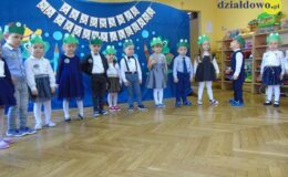 Pasowanie na przedszkolaka grupy „Żabki” w Przedszkolu nr 4 w Działdowie