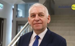 burmistrz Grzegorz Mrowiński